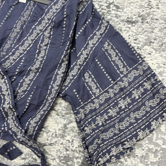 Japna front tie floral blouse - Picture 2 of 3